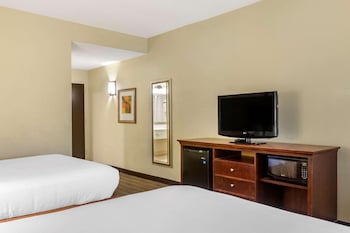 Room, 2 Queen Beds, Non Smoking