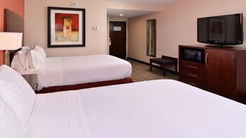Standard Room, 2 Queen Beds, Accessible Bathtub (Communications)