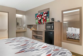 Deluxe Room, 1 King Bed, Accessible (Roll-In Shower, Smoke Free)