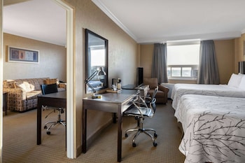 Suite, 2 Queen Beds, Smoking