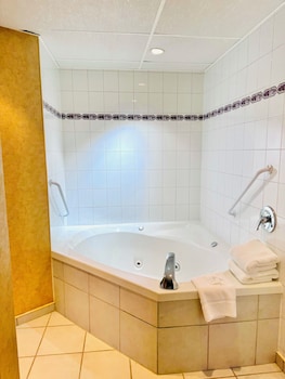 Deluxe Suite, 1 King Bed, Non Smoking
