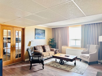 Deluxe Suite, 1 King Bed, Non Smoking