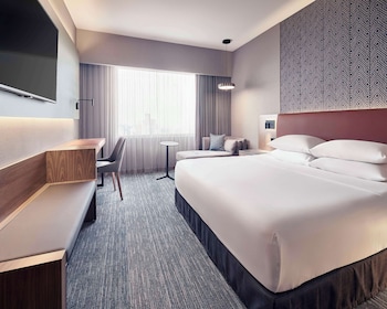 Club Room, 1 King Bed (Regency, High Floor)
