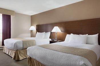 Room, 2 Queen Beds, Non Smoking