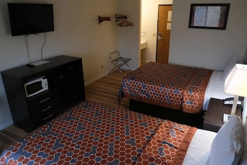 Standard Room, 2 Double Beds