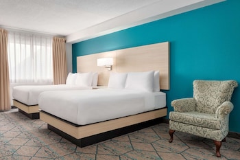 Room, 2 Queen Beds, Non Smoking (First Floor, Patio Door)