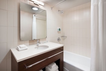 Studio, 1 King Bed with Sofa bed, Non Smoking, Corner