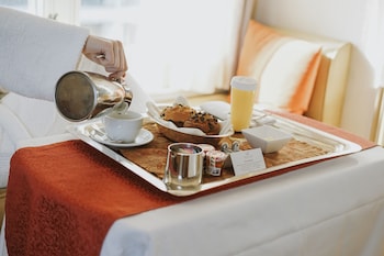 Deluxe Room, Accessible