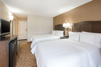 Two Queen Beds, Standard, Non-Smoking