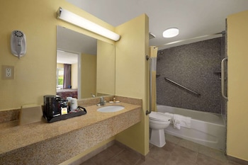 Standard Room, 1 King Bed (Non-Smoking)