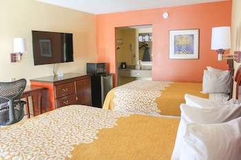 Standard Room, 2 Double Beds (Non-Smoking)