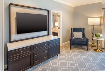 Suite, 2 Double Beds (Willard, Washington Monument View)