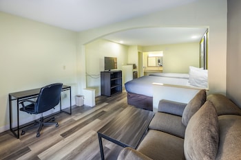 Room, 2 Queen Beds, Mobility Accessible, Non Smoking (Roll-in Shower)