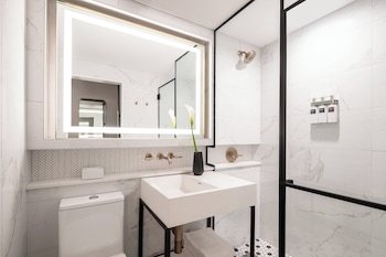 Traditional Room, Accessible