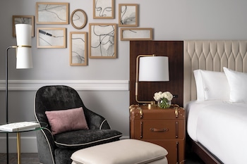 Traditional Room, Accessible