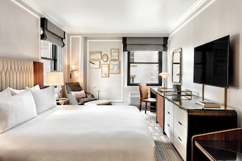 Deluxe Room, 1 King Bed