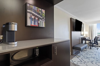 Premium Room, 1 King Bed, Balcony
