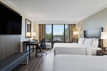 Premium Room, 2 Queen Beds, Balcony, Pool View