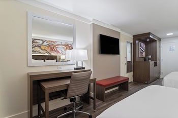 Standard Room, 2 Queen Beds (Hideaway)