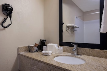 Deluxe Room, 2 Double Beds, Accessible, Smoking