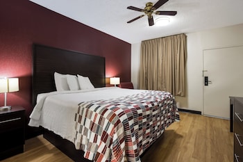 Standard Room, 1 King Bed, Smoking