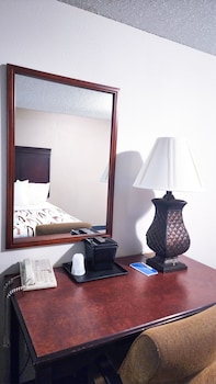 Standard Room, 2 Queen Beds, Non Smoking