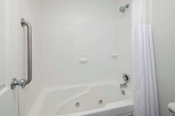 Suite, 1 King Bed, Non Smoking (1 Bedroom)