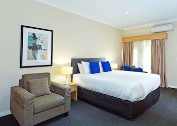 Superior Room, 1 King Bed