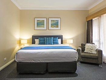 Superior Room, 1 King Bed