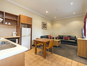 Studio, 1 Queen Bed