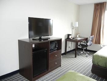 Standard Room, 2 Queen Beds, Non Smoking