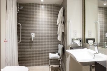 Standard Room, 2 Double Beds, Accessible