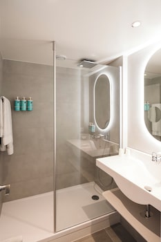 Superior Room, 1 Queen Bed, Accessible