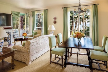 Suite, 1 Bedroom, Terrace, Partial Ocean View (Mariposa)