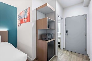Room, 2 Queen Beds, Non Smoking