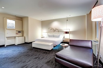 Premium Room, 1 King Bed