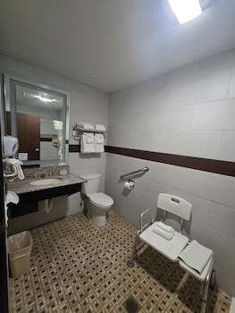 Room, 2 Queen Beds, Accessible, Non Smoking (Mobility Accessible)