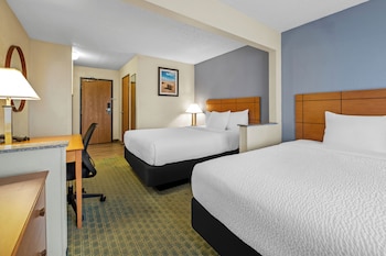 Suite, Multiple Beds, Non Smoking