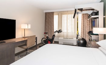 Room, 1 King Bed (Fitness)