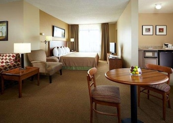 Suite, 1 Queen Bed with Sofa bed, Non Smoking