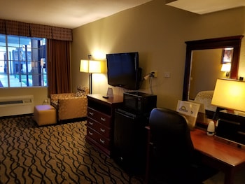 Studio Suite, 1 King Bed, Non Smoking