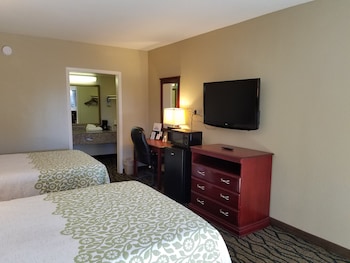 Standard Room, 2 Double Beds, Non Smoking