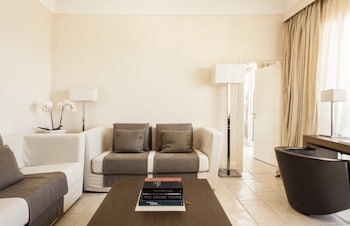 Suite (Art, Sea Side)