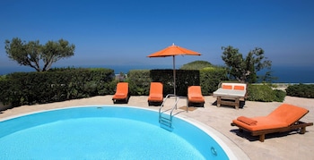 Presidential Suite, Private Pool (Paltrow Sea Sidewith Terrace)