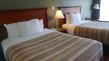 Standard Room, 2 Double Beds, Connecting Rooms, Courtyard View