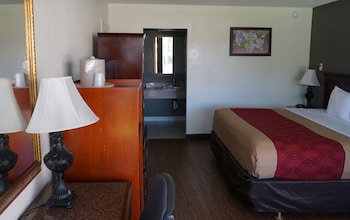 Standard Room, 1 King Bed, Connecting Rooms, Park View