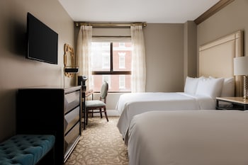 Deluxe Room, 2 Double Beds