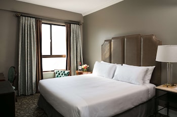 Deluxe Room, 1 King Bed