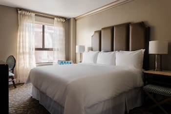 Deluxe Room, 1 King Bed