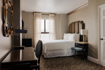 Deluxe Room, 1 Queen Bed, Accessible